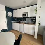 Renove A Deux Pas Du Port - Escale Opaline